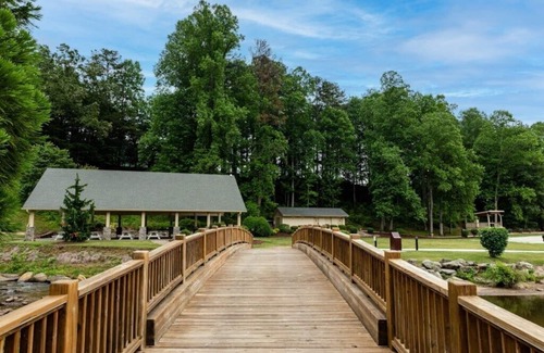 Lake Lure Condominio | Wyndham Resort at Fairfield Mountains - Lake Lure - 1 habitación de lujo
