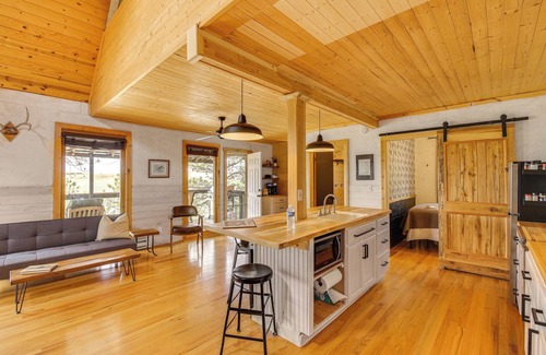Glendo Cabina | Wyoming Cabin ~ 2 Mi to Glendo State Park!