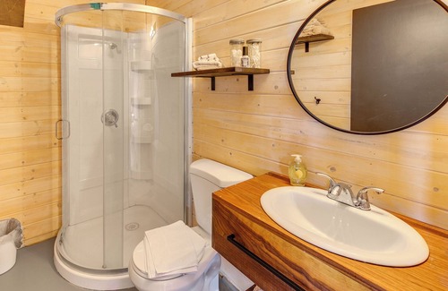 Glendo Cabina | Wyoming Cabin ~ 2 Mi to Glendo State Park!