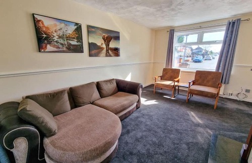 Broadheath Casa | Wythenshawe 3 bed Family Home by City SuperHost