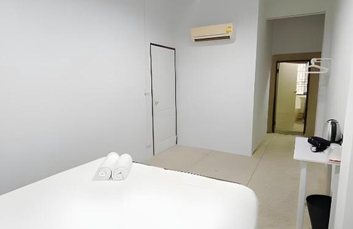 San Chao Pho Suea Apartamento | X เบา ศาลเจ้าพ่อเสือ - เสาชิงช้า BAO San Chao Pho Suea