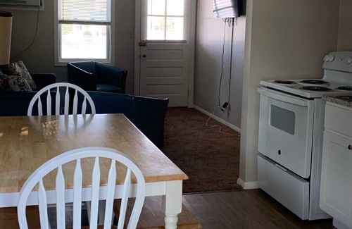 West Ocean City Cabina | X-Large, 2Br Poolside Cabin! Perfect for Family Vacation!