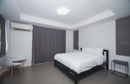 Wang Burapha Phirom Apartamento | X Mitr Inn Mrt Samyot Station - The Grand Palace