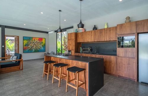 Pejeng Villa | Xanadu - 5BR Ubud Designer Villa, Pool with Rice Fields Views