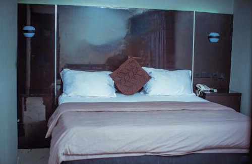 Kwara Hotel | Xanders Villa
