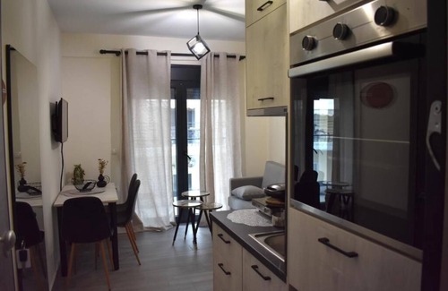 Xanthi Apartamento | XanthiBNB2: Brand-New Apartment with Direct Access to the City Center