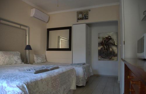 Garsfontein Casa | Xaviera Guest House