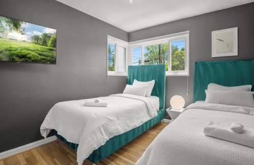 Seminary Hill Apartamento | Xcape to a Tranquil 4 Bedroom Retreat