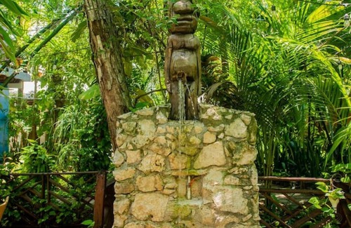 Xcaret Alquiler De RV | Xcaret Jungle: Private Cave Stay