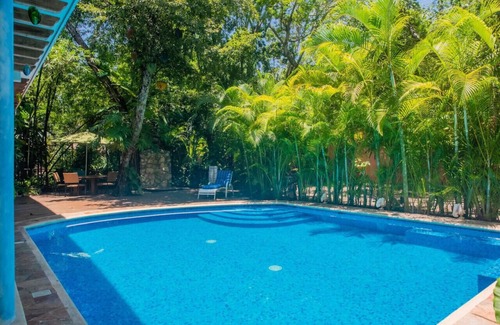 Xcaret Alquiler De RV | Xcaret Jungle: Private Cave Stay
