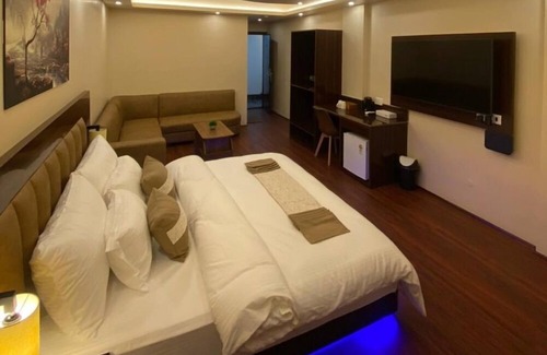 Shillong Hotel | XCELSIOR HOTEL AND SPA