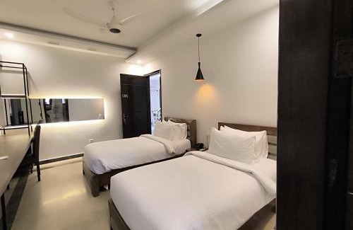 D.H.A. Hotel | Xefan Hotel and Suites