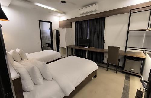 D.H.A. Hotel | Xefan Hotel and Suites