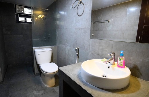 Uttara Hotel | Xpressmall Hotels & Resorts
