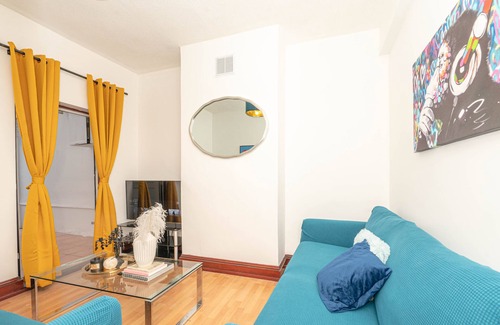 Glyndon Casa | Xtra Large 4BR House, Nrtrain, Excel, London City