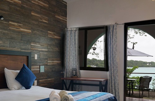 Xul-Ha Hotel | Xulha Hotel Bacalar Lakefront