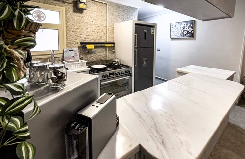 Qasr an-Nil Apartamento | Elegant & Modern 3 BDR Apt. @ Heliopolis