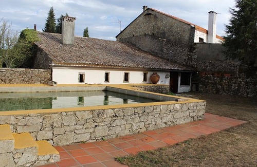 Ansiao Cabaña | XVIIIc. Casa rural en pueblo en la colina / Casa da Aldeia del siglo XVIII, serra.