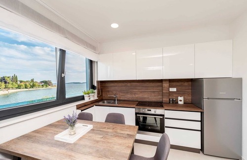 Bibinje Villa | XXL Luxury Beachfront Villa Fresca para 21 huéspedes