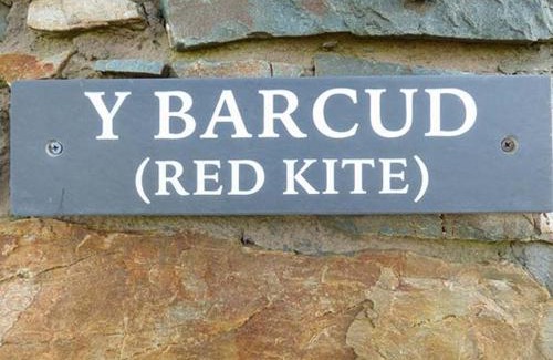 Holyhead Casa | Y Barcud
