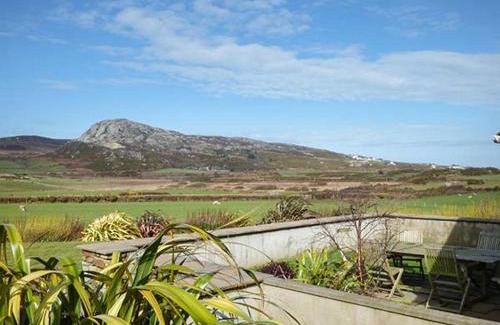 Holyhead Casa | Y Barcud
