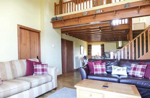 Holyhead Casa | Y Barcud