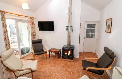 Bont Newydd Casa | Y Buarth