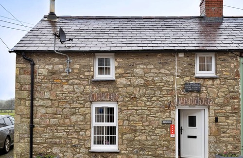 Talgarreg Casa | Y Bwthyn - 2 bed, pet friendly