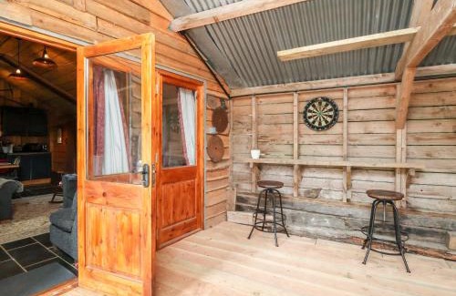 Pontfadog Casa | Y Caban