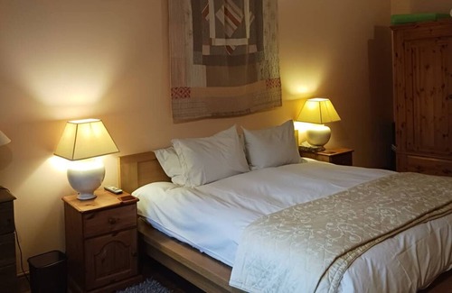 Llanybydder Casa | Y Cartws in Llanybydder
