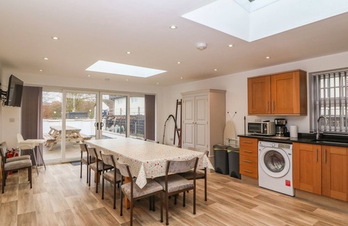 Cwmtirmynach Casa | Y CIGYDD, pet friendly, character holiday cottage in Cerrigydrudion