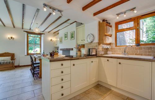 Llangwm Casa | Y Cleddau