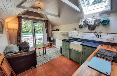 Dolgellau Casa | Y Gribyn - Modern stone cottage within Snowdonia's National Park