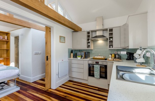 Cwmtirmynach Casa | Y Nyth - Una Habitación Casa, Capacidad 2