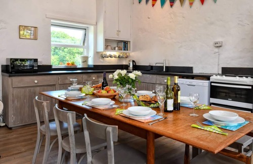Llanengan Casa | Y Stabl in the beautiful Pwllheli