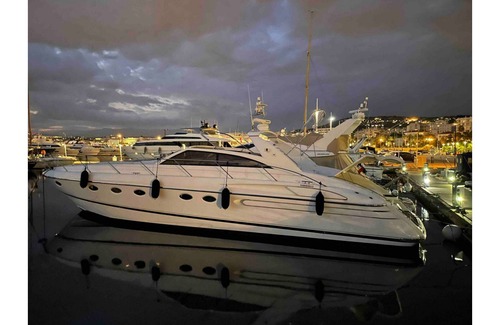 Pointe Croisette Alquiler De Eote | Yacht 17M Cannes Croisette Port Canto, 3 Bedrooms, air conditioning, tv