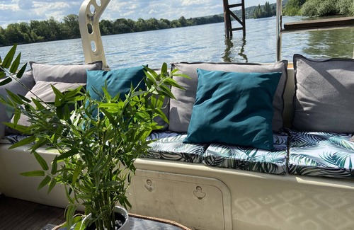 Sandrancourt Alquiler De Eote | Yacht avec Jacuzzi pour amoureux: L'Odysea