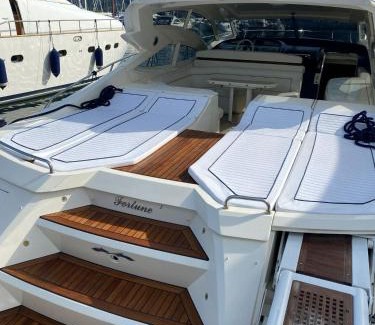 Arzachena Alquiler De Eote | Yacht Cantieri Sarnico 60 feet