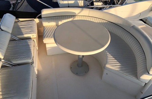 Puerto Banus Alquiler De Eote | YACHT EXPERIENCE IN PUERTO BANUS