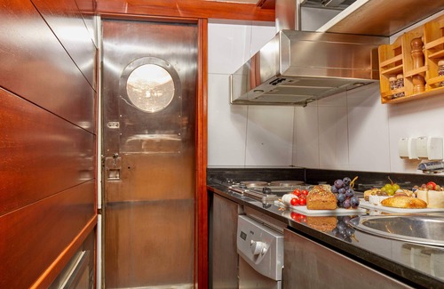 Dobrota Alquiler De Eote | Yacht Primorka with private sea pier