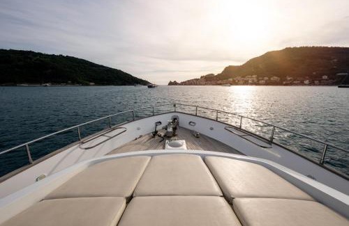 Portovenere Alquiler De Eote | Yacht San Lorenzo 22