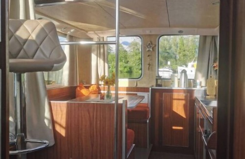 Lychen Alquiler De Eote | Yachtcharter in Mecklenburgische Seenplatte·locaboat Pénichette 1107w