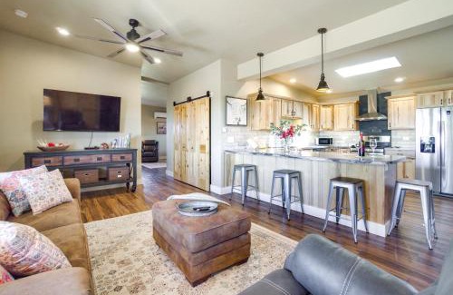 Galeton Casa | Yak Ranch with Mountain Views, Near Wellington!