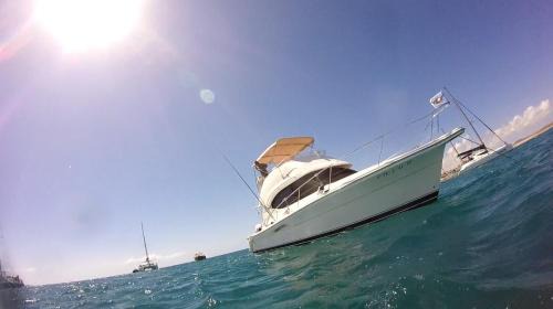 Playa Blanca Alquiler De Eote | Yaku Wayra Charter