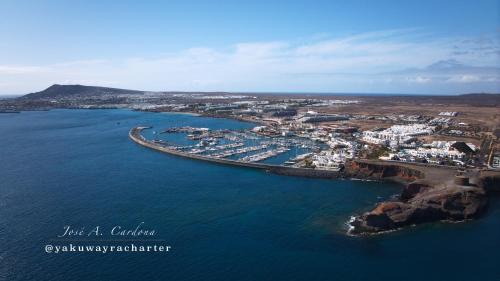 Playa Blanca Alquiler De Eote | Yaku Wayra Charter