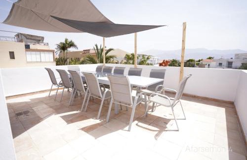 Eilat Apartamento | YalaRent Afarsemon Apartments with pool - For Families & Couples