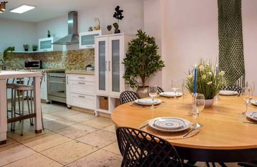 Eilat Villa | YalaRent Fruit Tree Villa - Private Pool