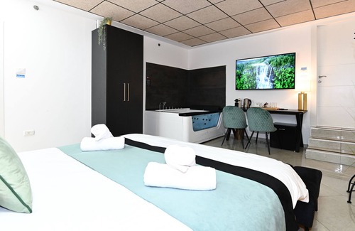 Tiberias Old City Casa | Yalarent Malina motel in Tiberias