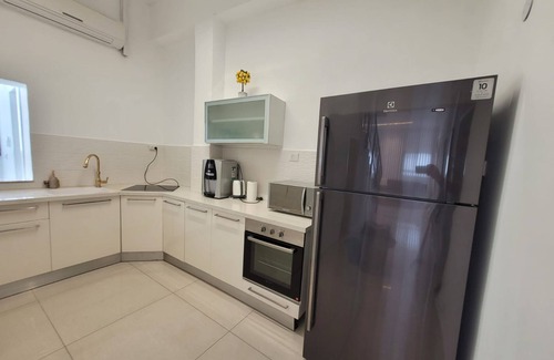 Tiberias Old City Apartamento | YalaRent Promenade amazing 3BR apt