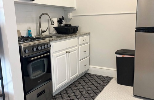 New Haven Apartamento | Yale Proximity 2 min commute great for traveling professionals